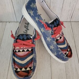GYPSY JAZZ- ROCKIN NAVY STARS SLIP ON SNEAKERS